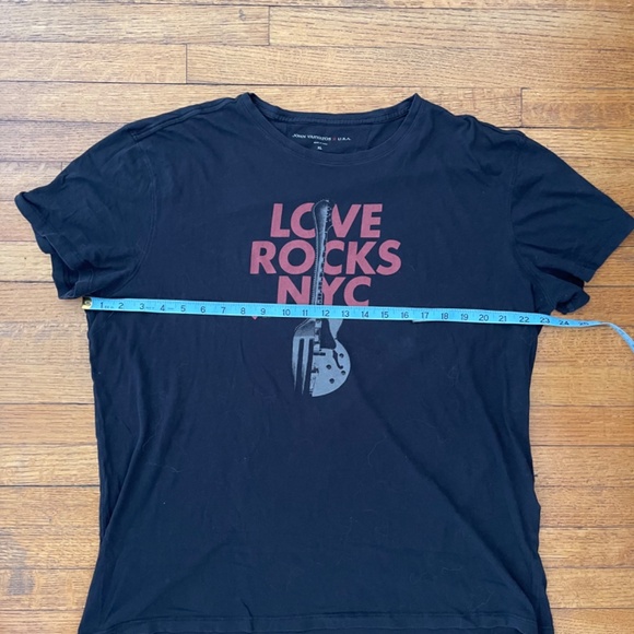 EUC - John Varvatos Black Crew Neck T-Shirt Love Rocks NYC Graphic Sz XL - Picture 4 of 6